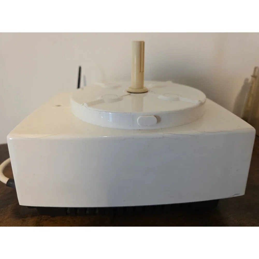 Cuisinart DLC-8F 11 Cup Food Processor Motor Base Only Tested Works Great